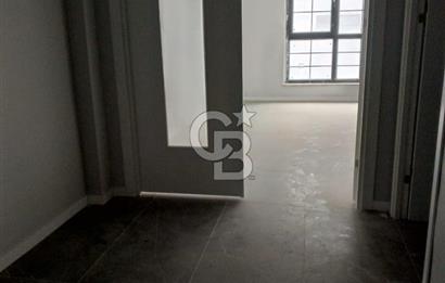 CB CITY'DEN SAZOVA ATATÜRK STADYUM'U KARŞISI KİRALIK KOMPLE BİNA