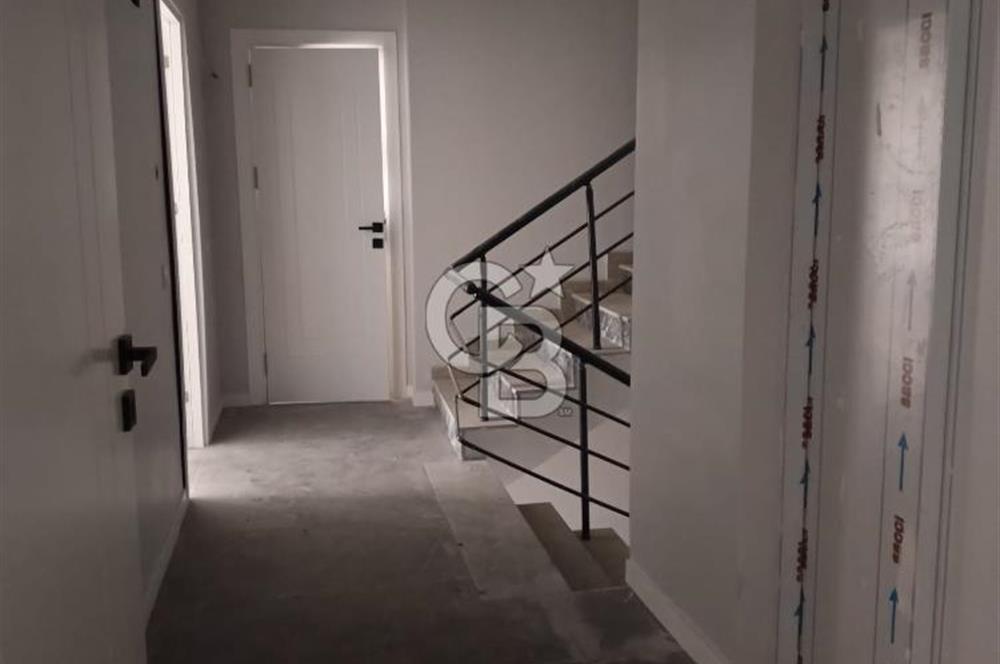 CB CITY'DEN SAZOVA ATATÜRK STADYUM'U KARŞISI KİRALIK KOMPLE BİNA