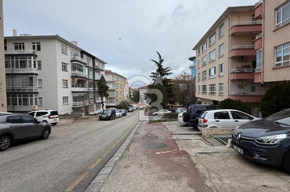 AYRANCI,HOŞDERE CADDESİ, NAZİLLİ SOKAKDA İSKANLI 3+1 SATILIK