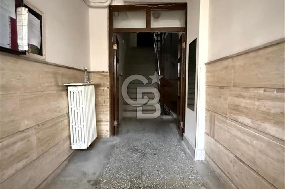 AYRANCI,HOŞDERE CADDESİ, NAZİLLİ SOKAKDA İSKANLI 3+1 SATILIK