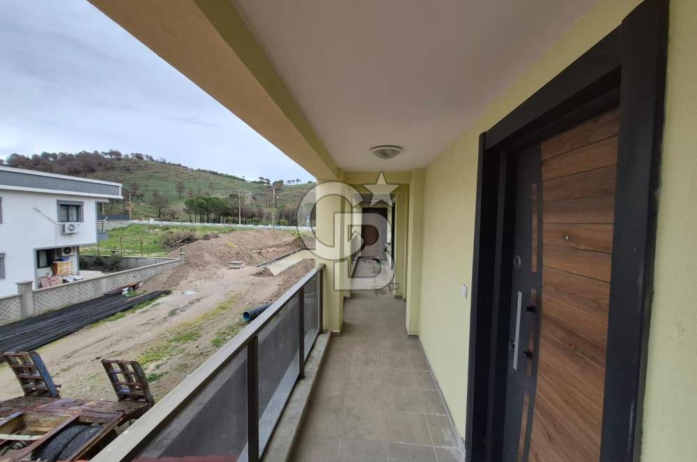 Çandarlı Merkezde Kiralık 2+1 sıfır Daire