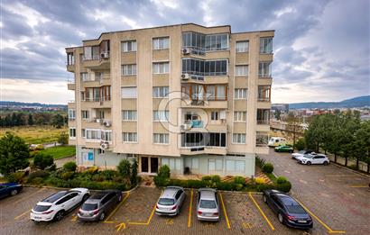 GAZİEMİR OPTİMUM KARŞISI SİTE İÇERİSİNDE 2 CAM BALKONLU DAİRE