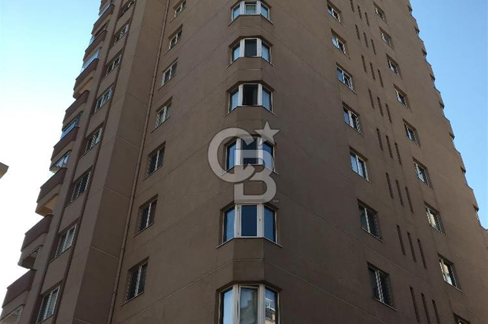 BOSTANCI'DA HAVUZLU GÜVENLİKLİ BALKONLU 3+1 SİTE DAİRESİ