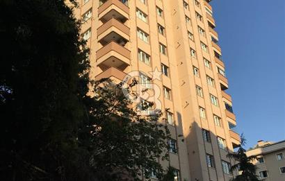 BOSTANCI'DA HAVUZLU GÜVENLİKLİ BALKONLU 3+1 SİTE DAİRESİ