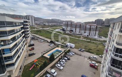 MENEMEN ULUKENT MERKEZDE MASRAFSIZ SİTE İÇİNDE 3+1 SATILIK DAİRE