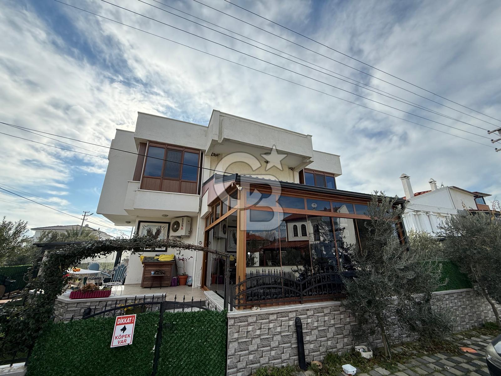 BURHANİYE ÖREN DENİZE 50m MÜSTAKİL VİLLA 130 m2 BAHÇE KULLANIMLI