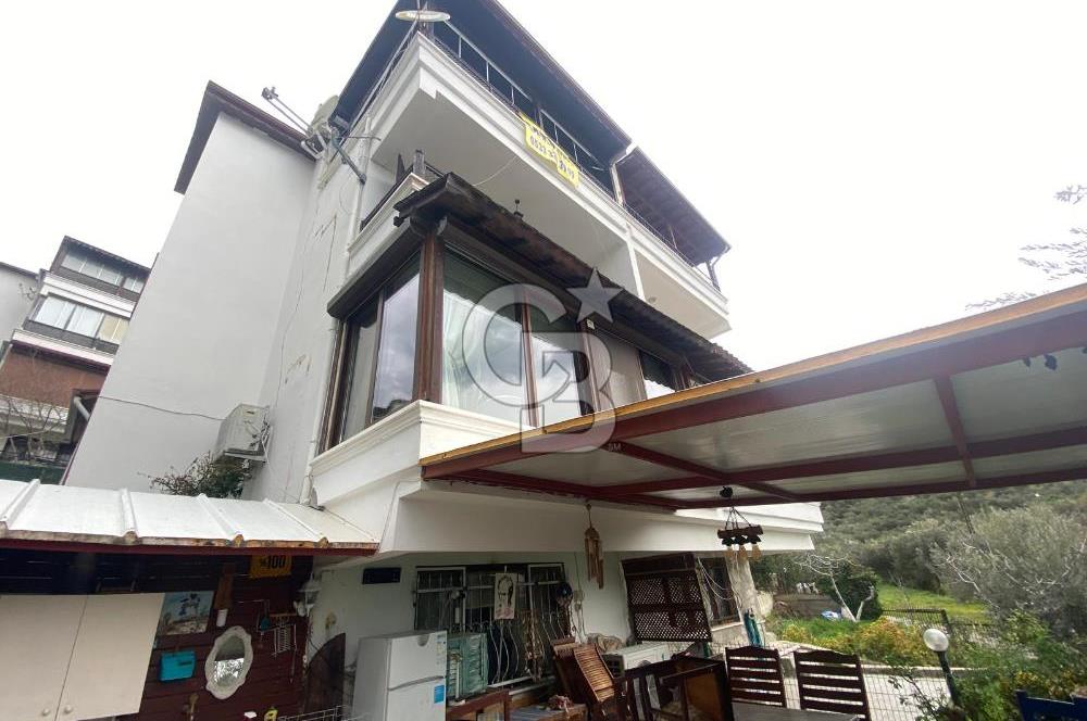 KÜÇÜKKUYU MIHLIDA DENİZ MANZARALI 5+1 VİLLA