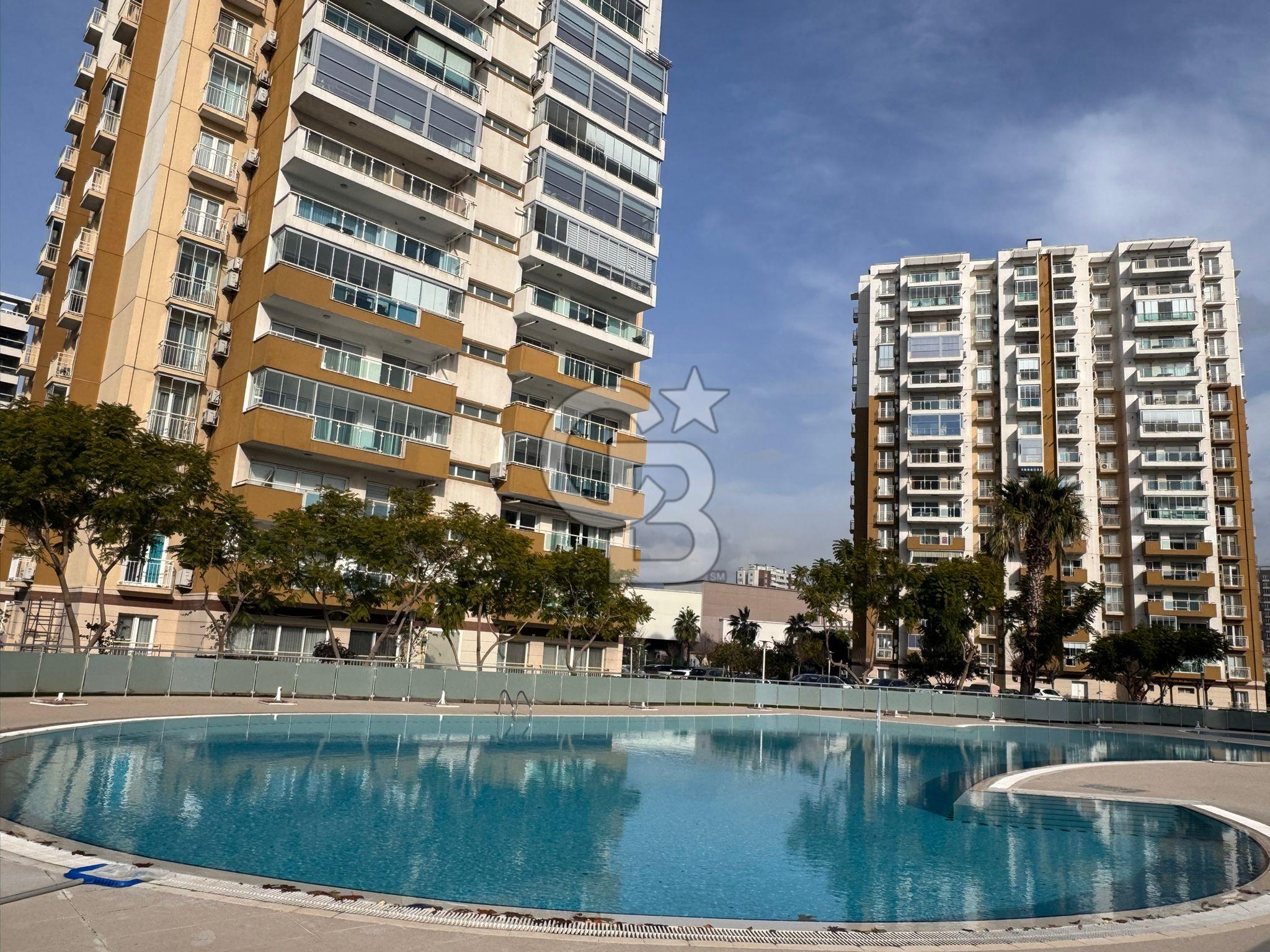 MAVİŞEHİR EMLAKKONUT SİTESİNDE TADİLATLI 4+1 KİRALIK DAİRE