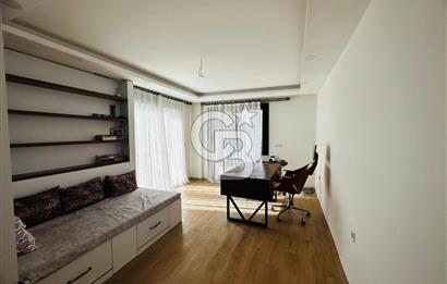 SIĞACIK GİRLEN'DE SEÇKİN KONUMDA 5+1 LÜKS VİLLA