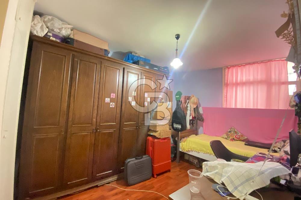 İZMİR KARŞIYAKA TUNA MAHALLESİ ARABACILAR SOKAK'TA SATILIK 2+1 DAİRE