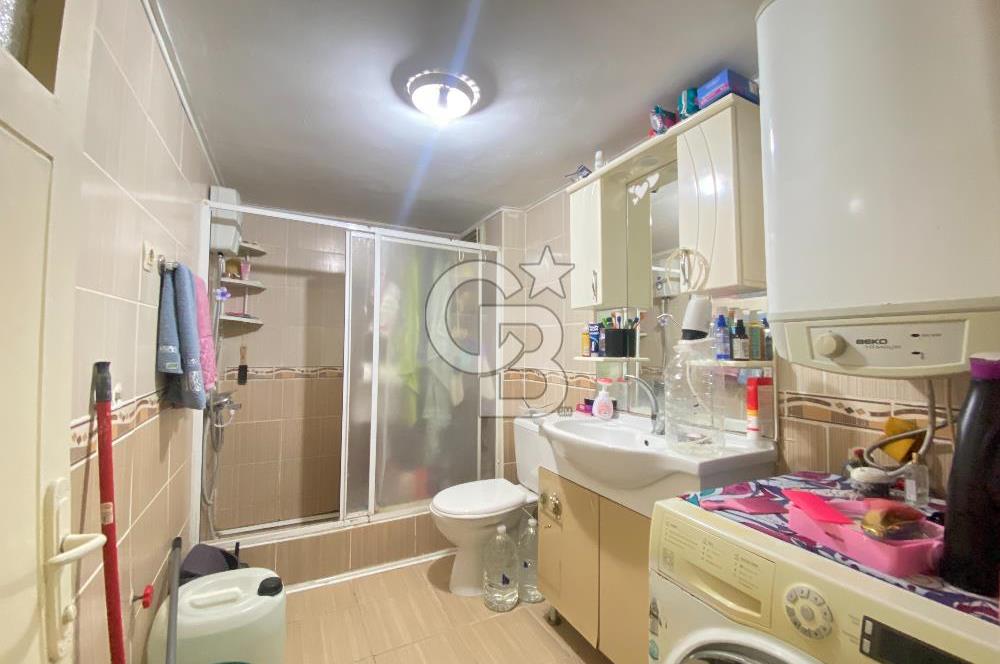 İZMİR KARŞIYAKA TUNA MAHALLESİ ARABACILAR SOKAK'TA SATILIK 2+1 DAİRE