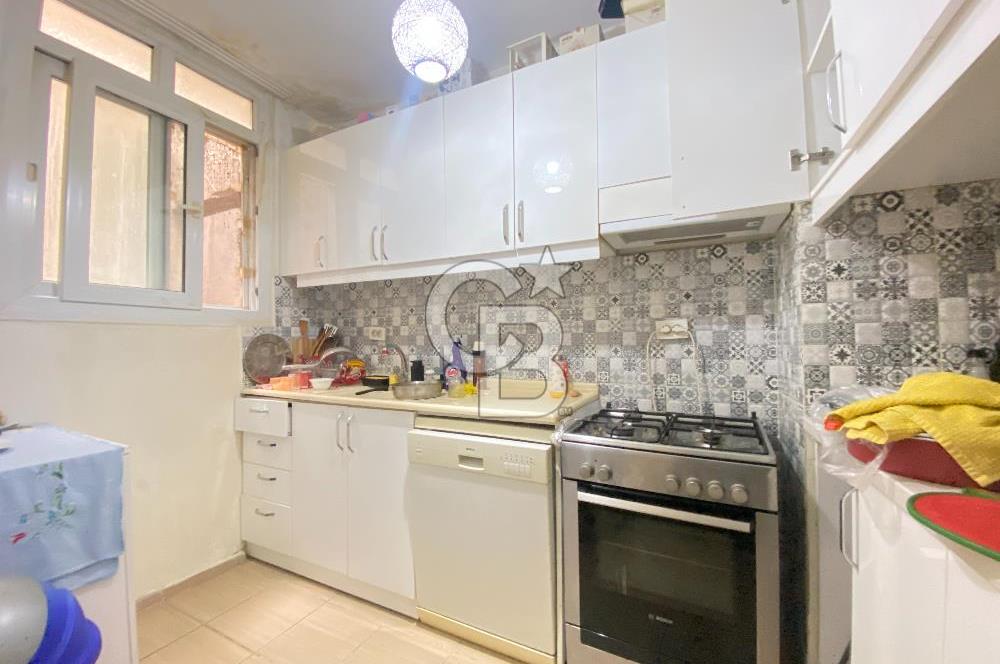 İZMİR KARŞIYAKA TUNA MAHALLESİ ARABACILAR SOKAK'TA SATILIK 2+1 DAİRE