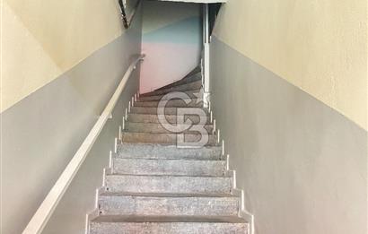 İZMİR KARŞIYAKA TUNA MAHALLESİ ARABACILAR SOKAK'TA SATILIK 2+1 DAİRE