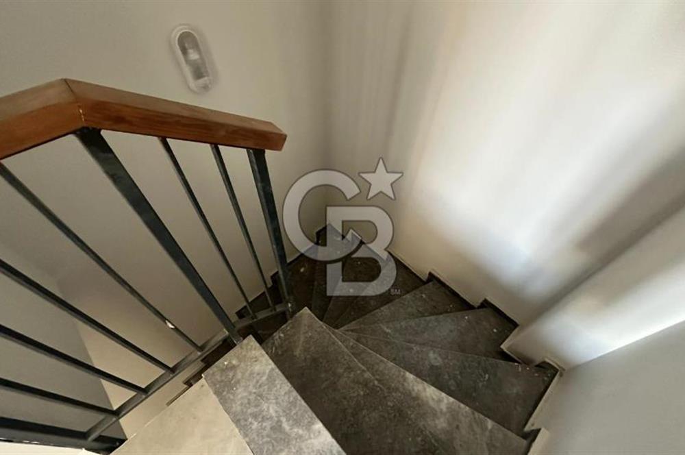 Cb Mahallde Kartepe Dorukpark Evlerinde Satılık 3+1 Çatıdubleks