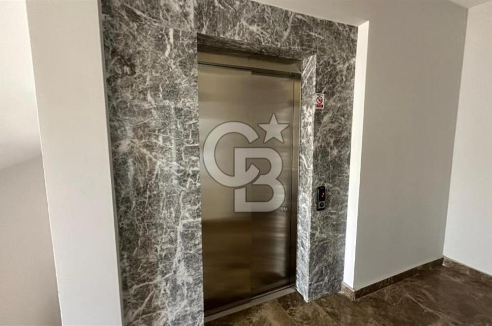 Cb Mahallde Kartepe Dorukpark Evlerinde Satılık 3+1 Çatıdubleks