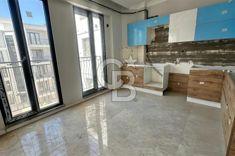 Cb Mahallde Kartepe Dorukpark Evlerinde Satılık 3+1 Çatıdubleks