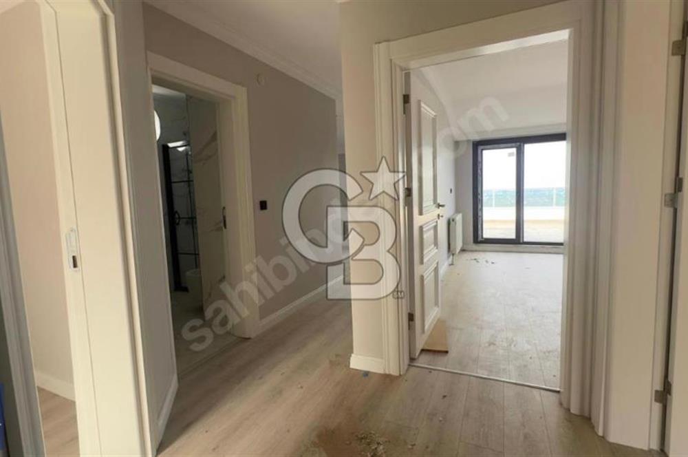 Cb Mahall'den Uğurlu Dostluk sitesinde Satılık 6+1 Çatıdubleks