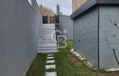 SATILIK ARNAVUTKÖY KARABURUN'DA DENİZ MANZARALI LÜX VİLLA