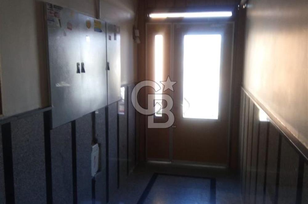 VELİBABADA AİLE YAŞAMINA UYGUN MERKEZİ GENİŞ VE FERAH 3+1