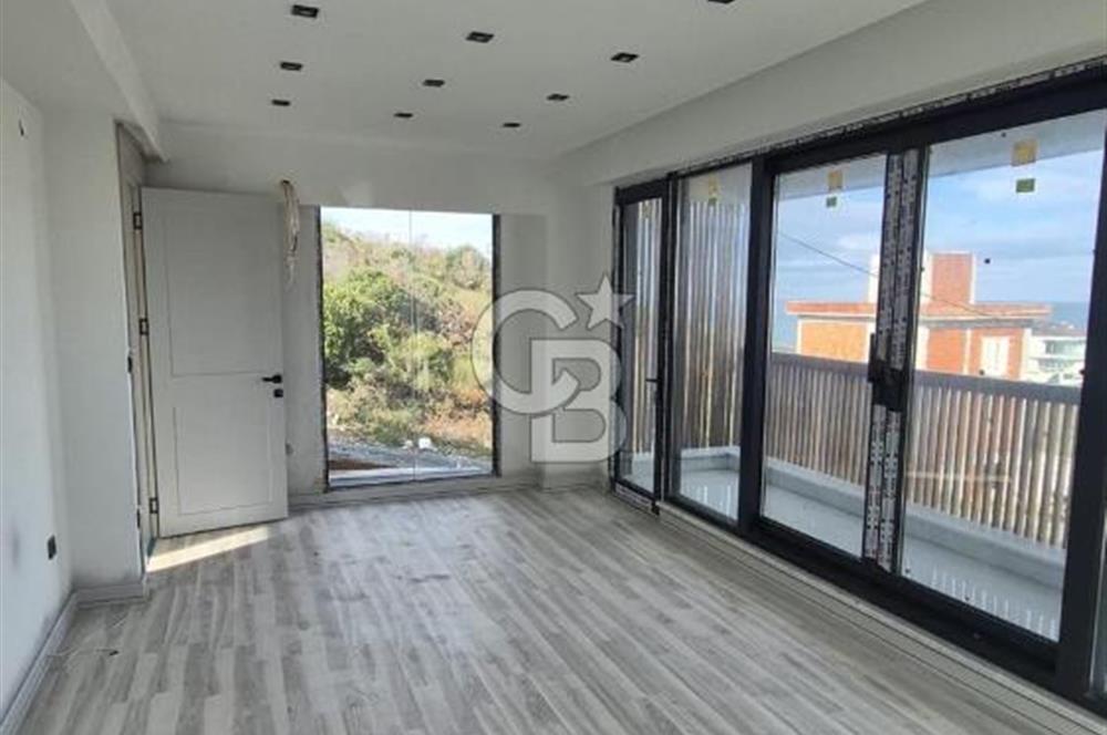 SATILIK ARNAVUTKÖY KARABURUN'DA DENİZ MANZARALI LÜX VİLLA