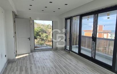 SATILIK ARNAVUTKÖY KARABURUN'DA DENİZ MANZARALI LÜX VİLLA