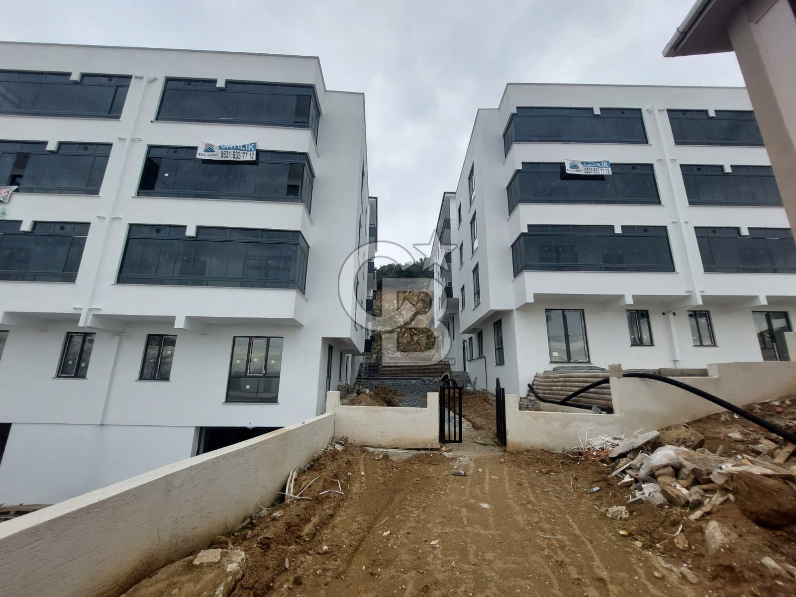 Yalova Armutlu satılık 70 m2 net 2+1 yüksek giriş daire