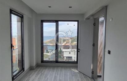 SATILIK ARNAVUTKÖY KARABURUN'DA DENİZ MANZARALI LÜX VİLLA