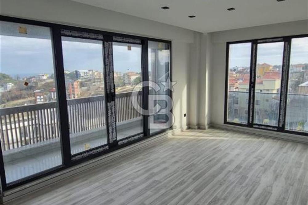 SATILIK ARNAVUTKÖY KARABURUN'DA DENİZ MANZARALI LÜX VİLLA