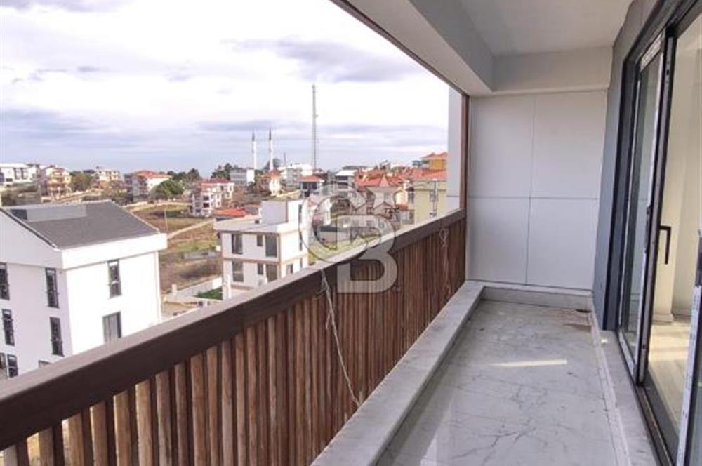 SATILIK ARNAVUTKÖY KARABURUN'DA DENİZ MANZARALI LÜX VİLLA