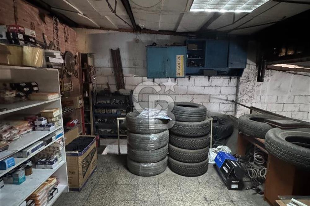 Gaziemir 6.Sanayi Sitesinde Satılık Dükkan
