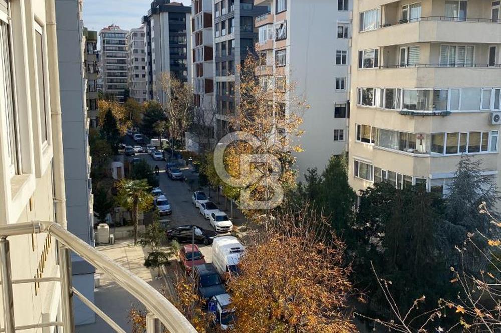 SUADİYE BAĞDAT CADDESİNDE KİRALIK EŞYALI 1+1 DAİRE