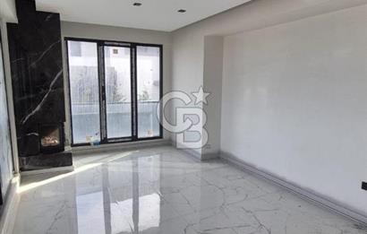 SATILIK ARNAVUTKÖY KARABURUN'DA DENİZ MANZARALI LÜX VİLLA