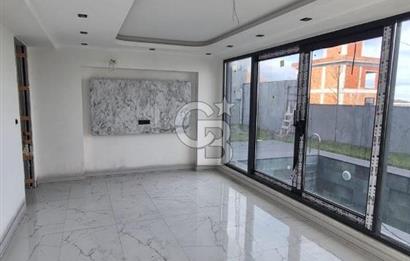 SATILIK ARNAVUTKÖY KARABURUN'DA DENİZ MANZARALI LÜX VİLLA