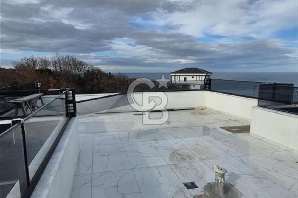 SATILIK ARNAVUTKÖY KARABURUN'DA DENİZ MANZARALI LÜX VİLLA