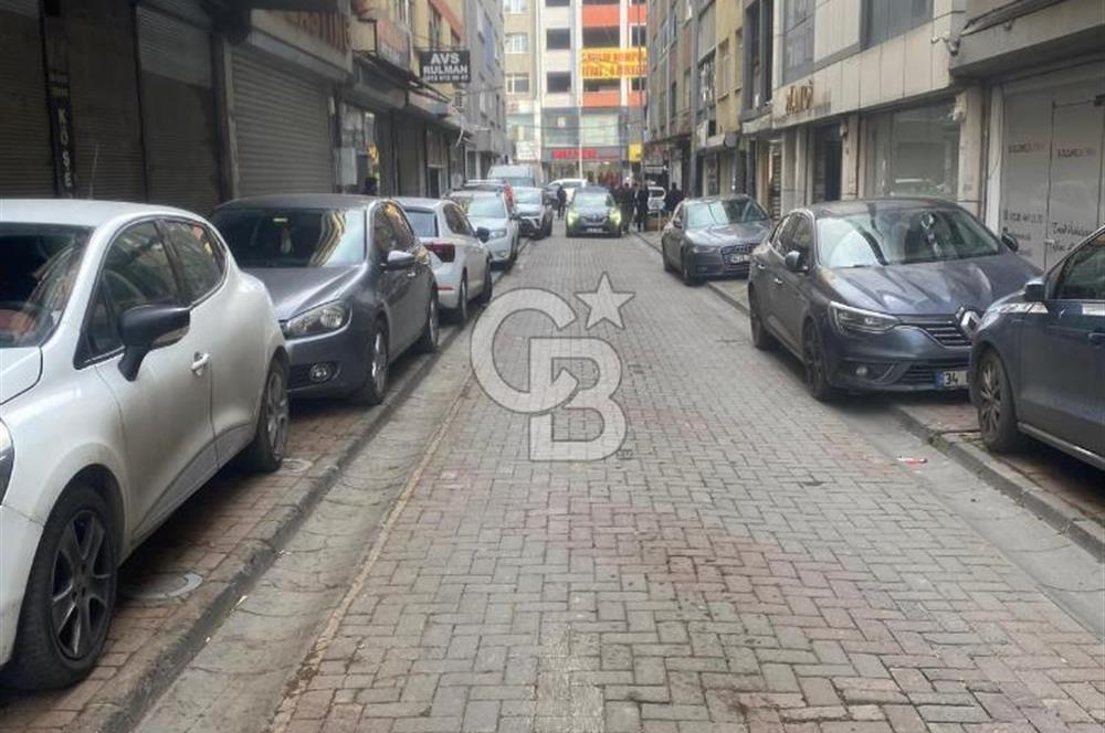 BAYRAMPAŞA'DA DÜZ GİRİŞ KİRALIK DÜKKAN