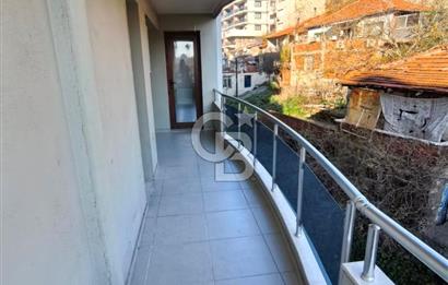 Bayraklı Emek’te Anadolu Caddesi Üzeri 3+1 | Krediye Uygun | Sahile 300 m