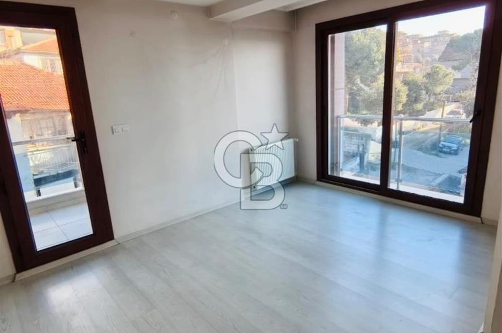 Bayraklı Emek’te Anadolu Caddesi Üzeri 3+1 | Krediye Uygun | Sahile 300 m