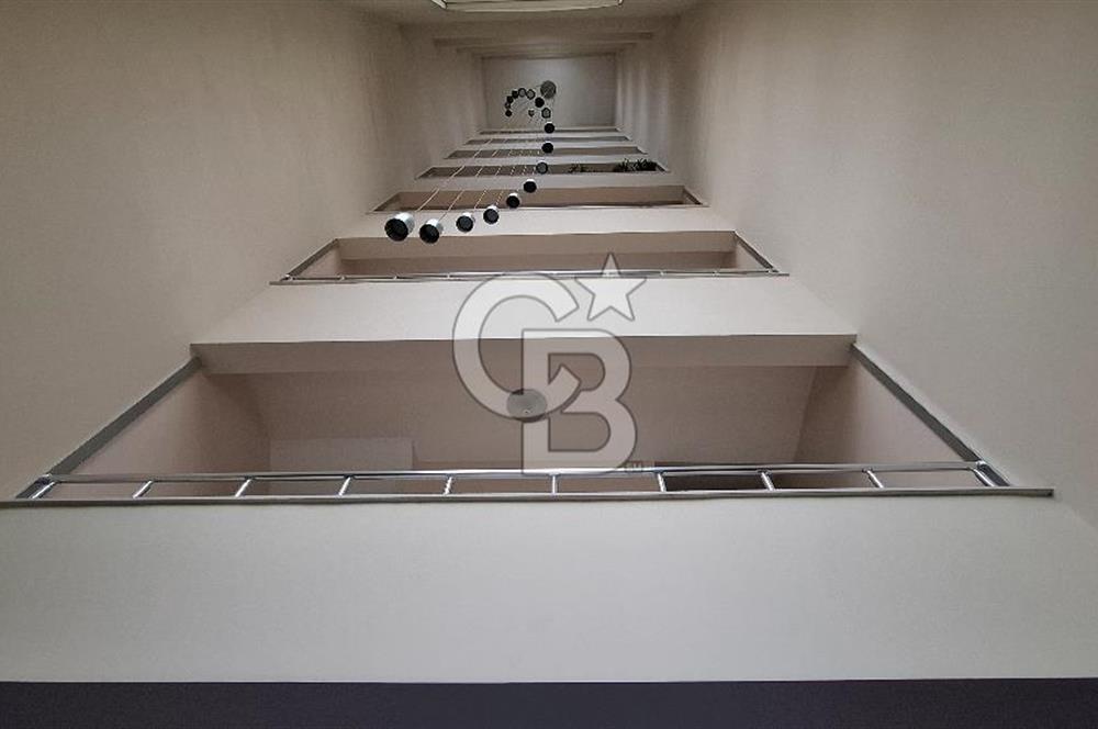 BAHÇEŞEHİR GÖKKUŞAĞI EVLERİ GÖLET MANZARALI SATILIK 4+1 DAİRE