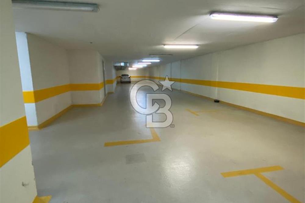 ERENKÖY DEĞERBİLİR SOKAK'TA GENİŞ FERAH KİRALIK 3+1