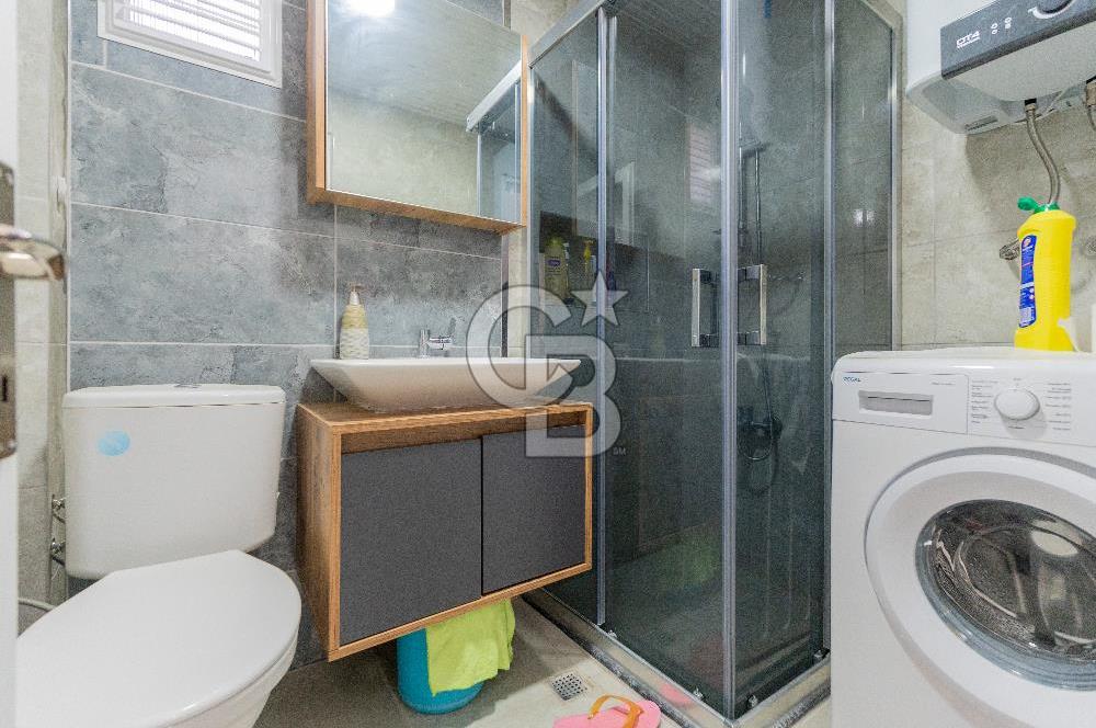 ÇANDARLIDA SİTE İÇERİSİNDE DENİZ MANZARALI EŞYALI SATILIK VİLLA