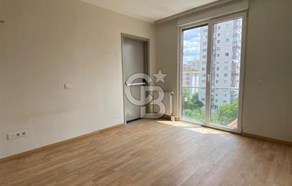 ERENKÖY DEĞERBİLİR SOKAK'TA GENİŞ FERAH KİRALIK 3+1