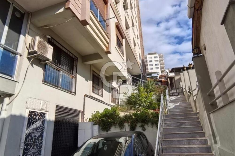 Bayraklı Emek’te Anadolu Caddesi Üzeri 3+1 | Krediye Uygun | Sahile 300 m