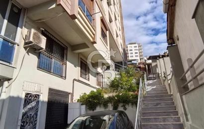 Bayraklı Emek’te Anadolu Caddesi Üzeri 3+1 | Krediye Uygun | Sahile 300 m