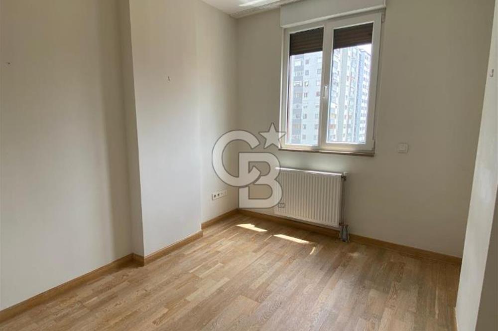 ERENKÖY DEĞERBİLİR SOKAK'TA GENİŞ FERAH KİRALIK 3+1