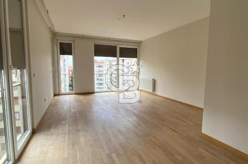 ERENKÖY DEĞERBİLİR SOKAK'TA GENİŞ FERAH KİRALIK 3+1