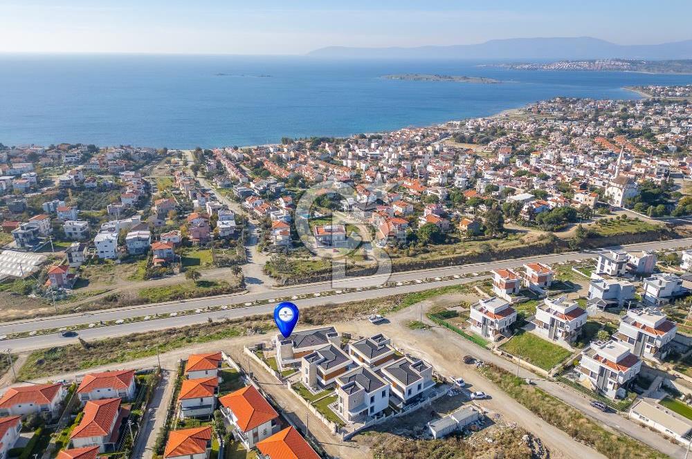 SEFERİHİSAR AKARCA DENİZ MANZARALI 3+1 SATILIK VİLLA