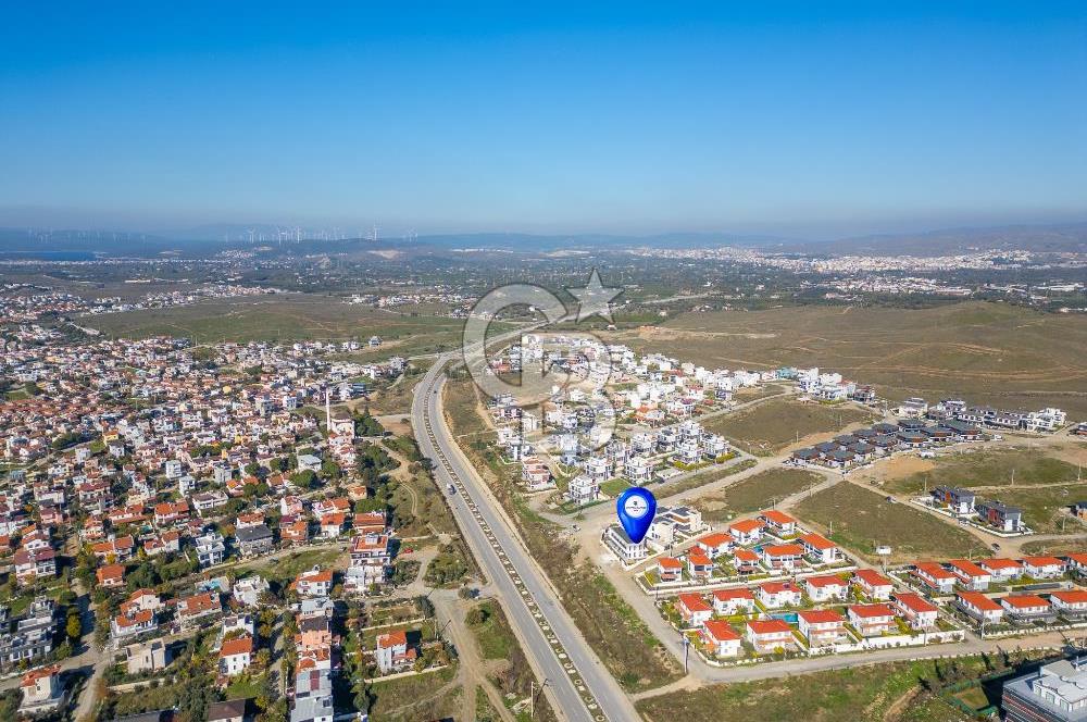 SEFERİHİSAR AKARCA DENİZ MANZARALI 3+1 SATILIK VİLLA