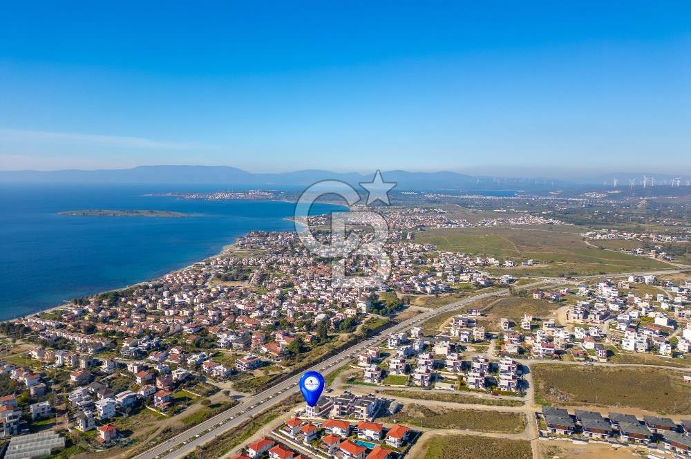 SEFERİHİSAR AKARCA DENİZ MANZARALI 3+1 SATILIK VİLLA