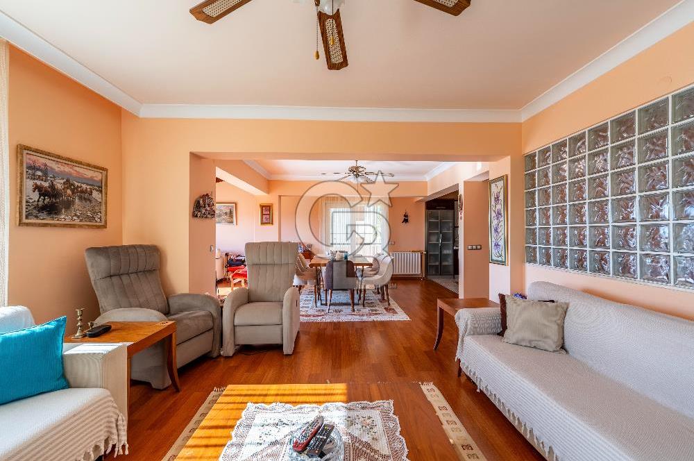 VİLLAKENT ŞÖMİNELİ GENİŞ BAHÇELİ SATILIK MÜSTAKİL TRİPLEKS VİLLA