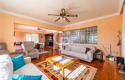 VİLLAKENT ŞÖMİNELİ GENİŞ BAHÇELİ SATILIK MÜSTAKİL TRİPLEKS VİLLA